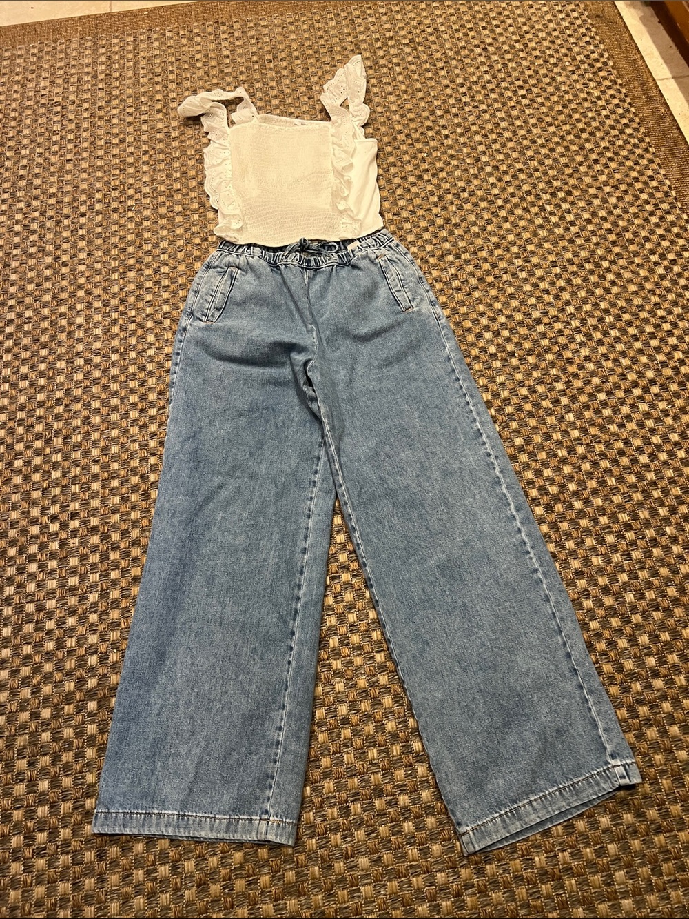 Zara Light Blue High-Waist Wide Leg Jeans med….top is Barlll xl both are new